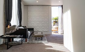 Dunedin Central Luxe Pad